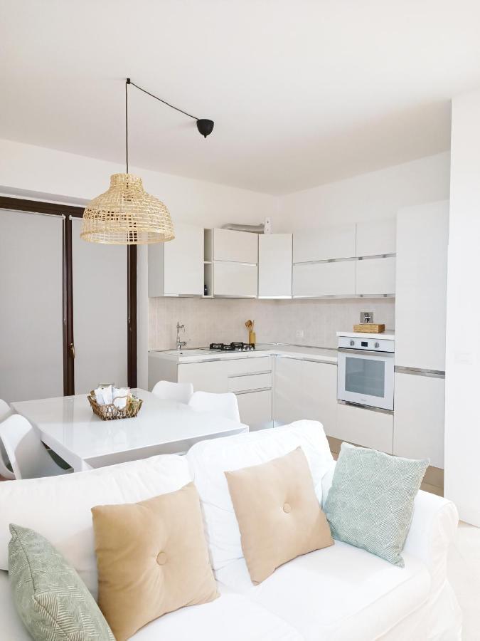 Ai Castelli Apartment - Locazione Turistica Cin It58060C2Fhnreg9A Colonna Eksteriør billede